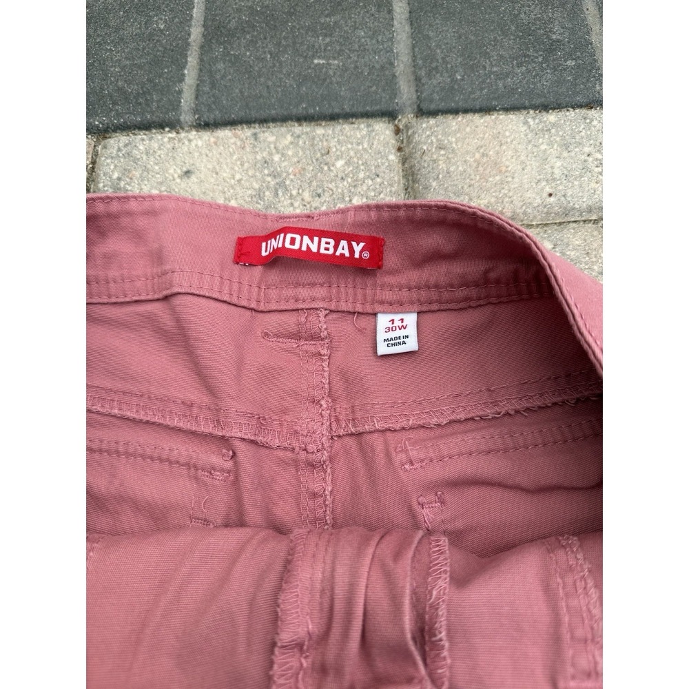 Union Bay Woman's Cargo Shorts Size 11 Rose Colored Cotton Button Pockets - Picture 7 of 10